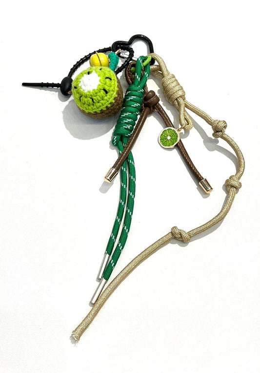Bag charm kiwi
